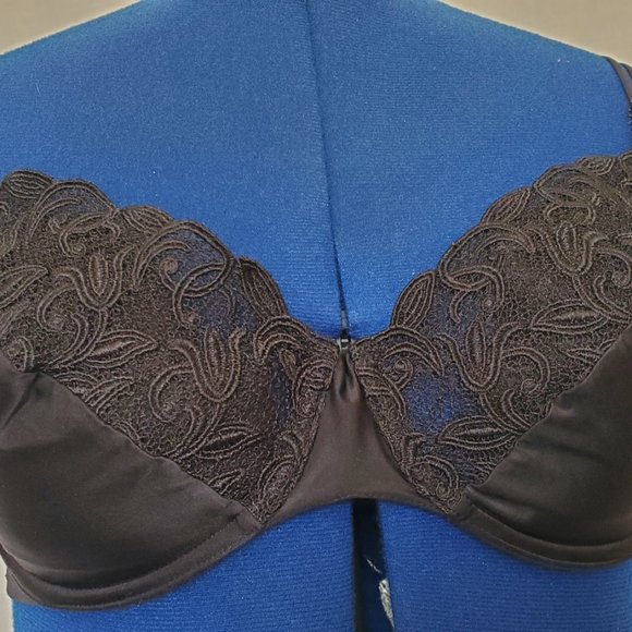 S/2! 34DD VTG Victoria's Secret Black & Silver-Grey Satin and Lace Bras … - Picture 4 of 10